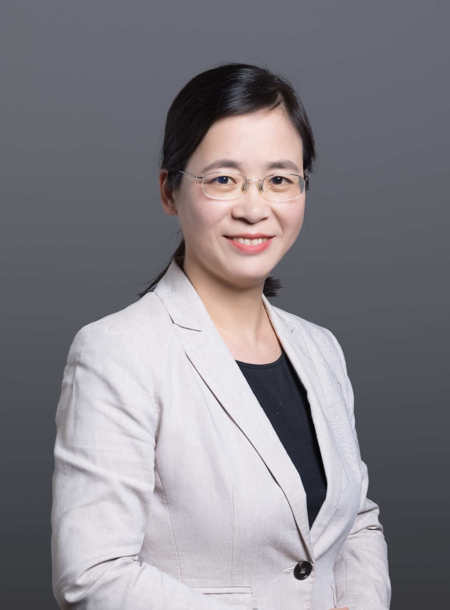 殷洁