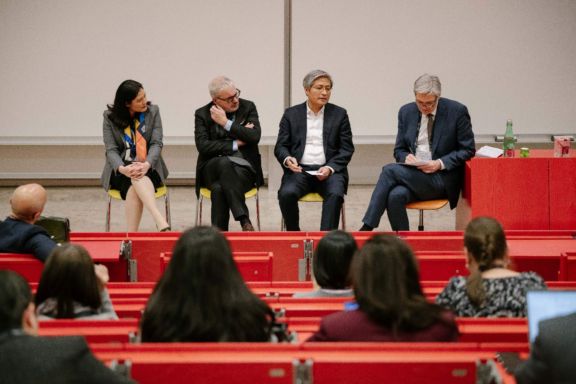 陈方若院长应邀出席2026EFMD院长会议，深度阐释商学教育中学术与行业的纵横交错